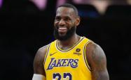 1xBit体育新闻-乔治在NBA赛场上展现出色表现，引发热议