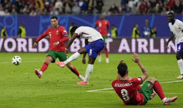 葡萄牙队击败比利时队晋级欧洲杯半决赛