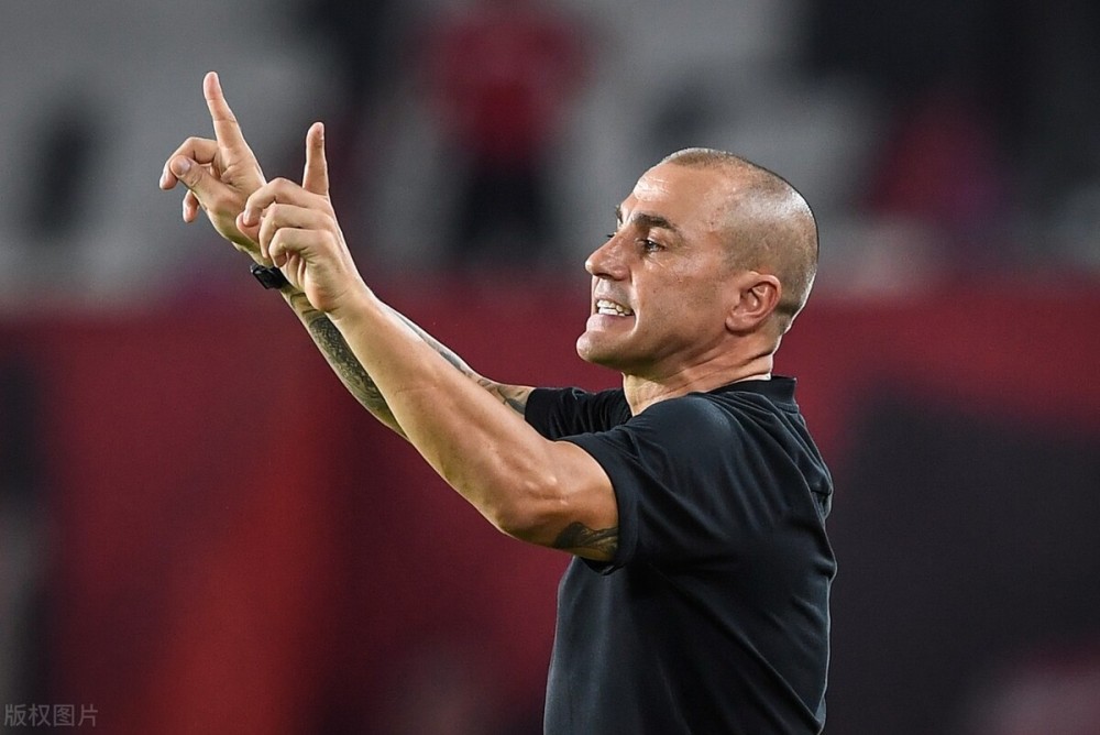 福建队主帅解约，球队战绩起伏大