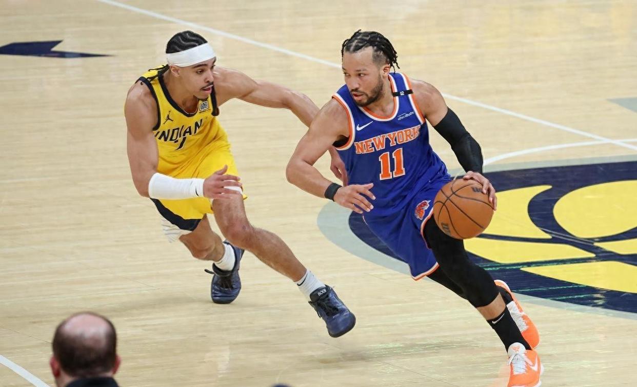 步行者主场击败尼克斯，迎来新赛季首胜的简单介绍