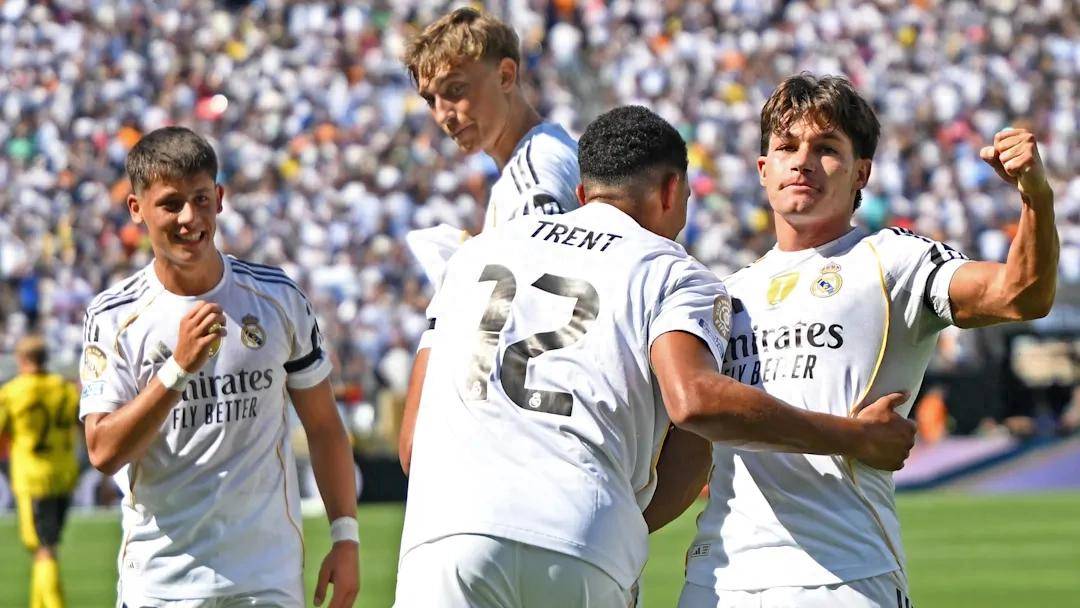 欧洲豪强对决,场上精彩表现引发赞叹 欧洲豪强对决,场上精彩表现引发赞叹