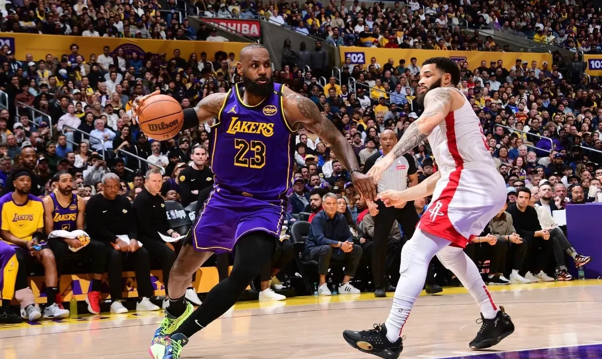 关于火箭终结湖人连胜纪录,保罗前所未有表现震撼全场的信息 关于火箭终结湖人连胜纪录,保罗前所未有表现震撼全场的信息