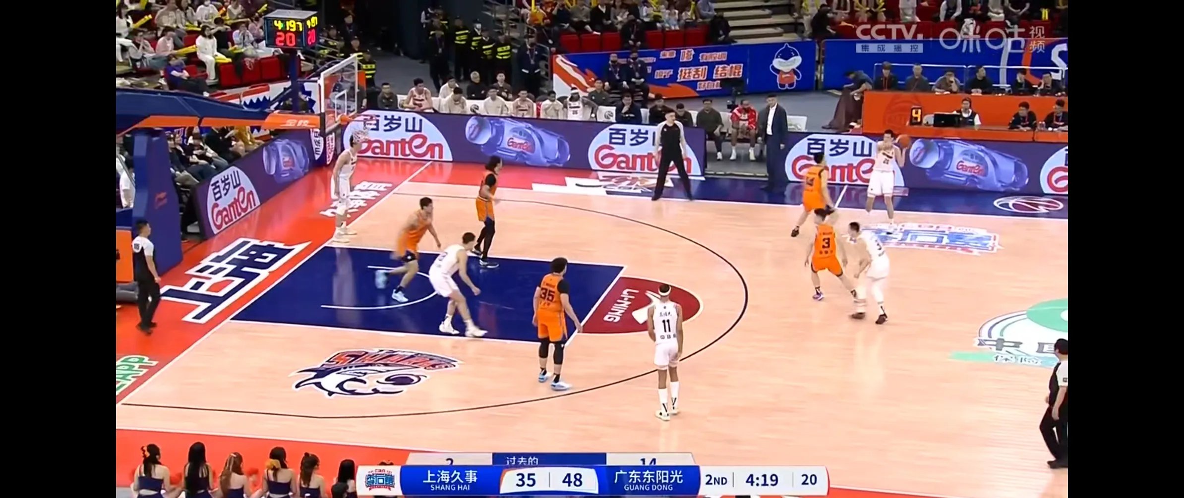 安东尼奥-布莱克尼夺得CBA最有价值球员称霸联赛舞台的简单介绍