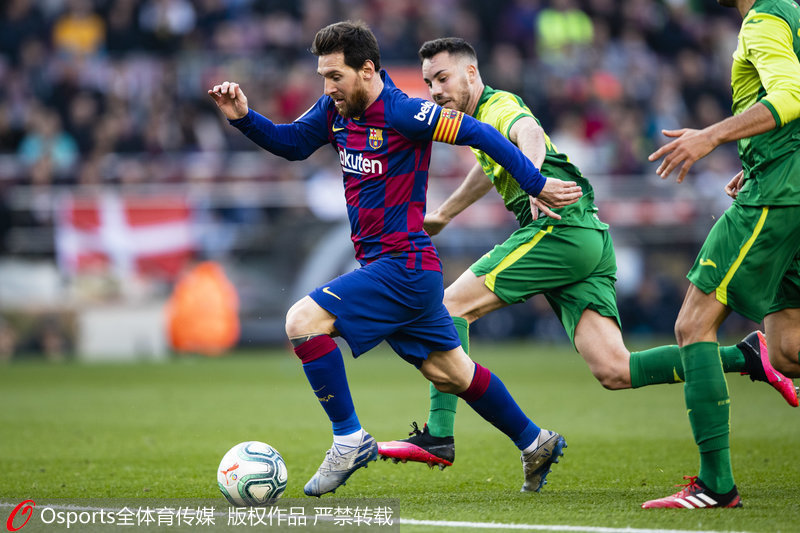 埃瓦尔客场大胜，提升战绩！