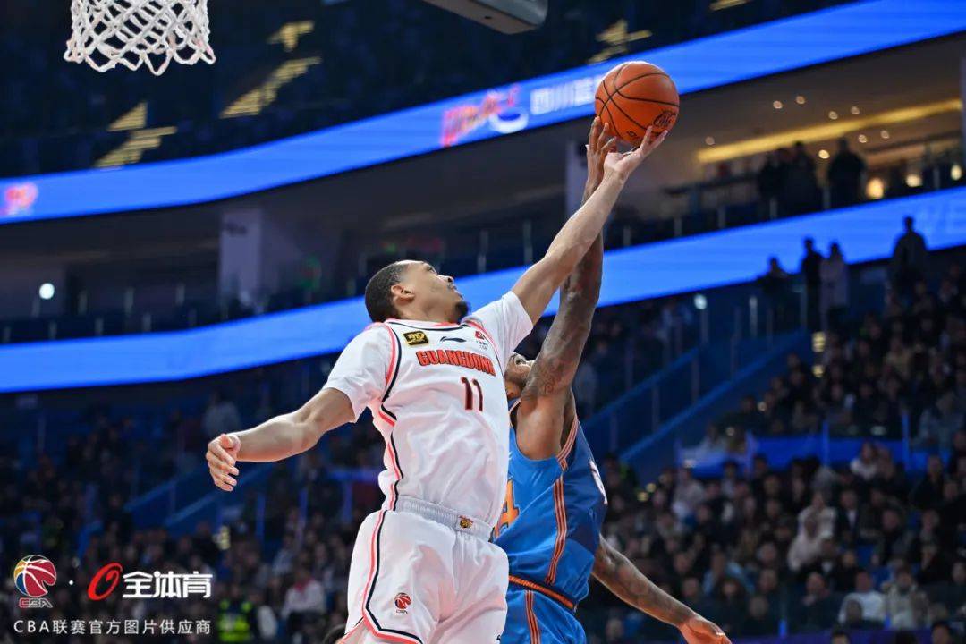 包含广东华南虎主帅谈战术调整，全队备战状态火热的词条