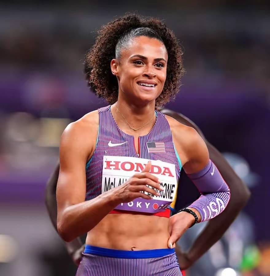 几内亚选手夺得女子400米跑银牌的简单介绍 几内亚选手夺得女子400米跑银牌的简单介绍