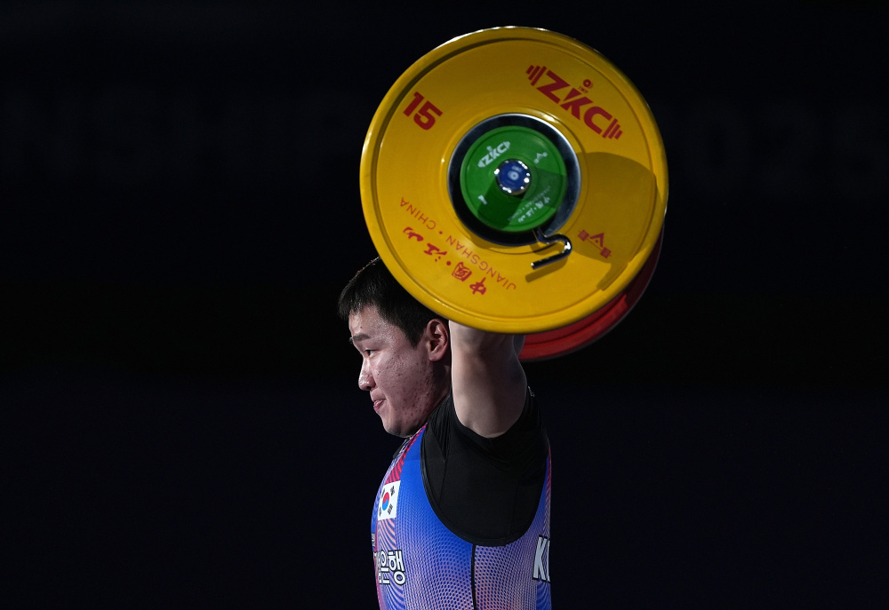 澳大利亚选手夺得男子55公斤级举重亚军