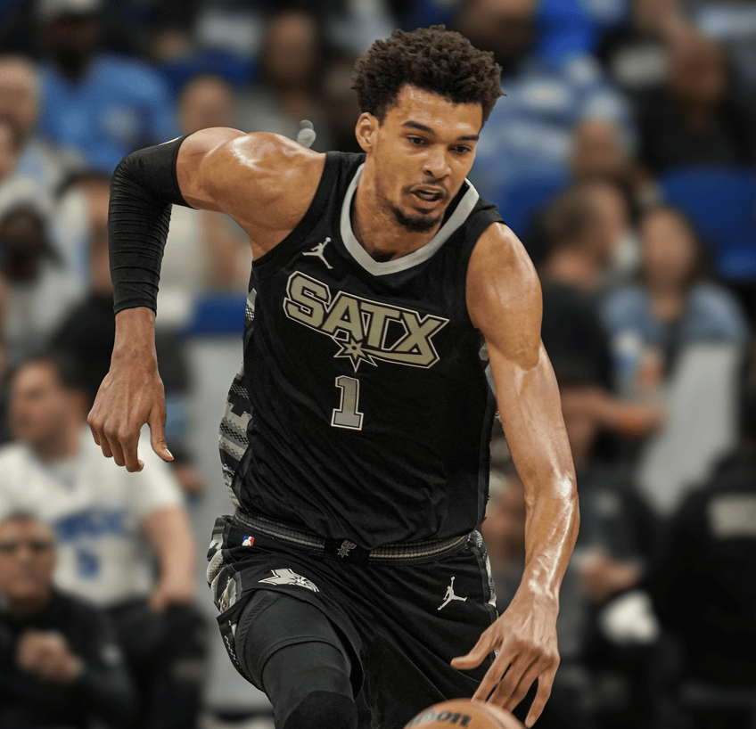 灰熊负于马刺,连续两连败的简单介绍 灰熊负于马刺,连续两连败的简单介绍